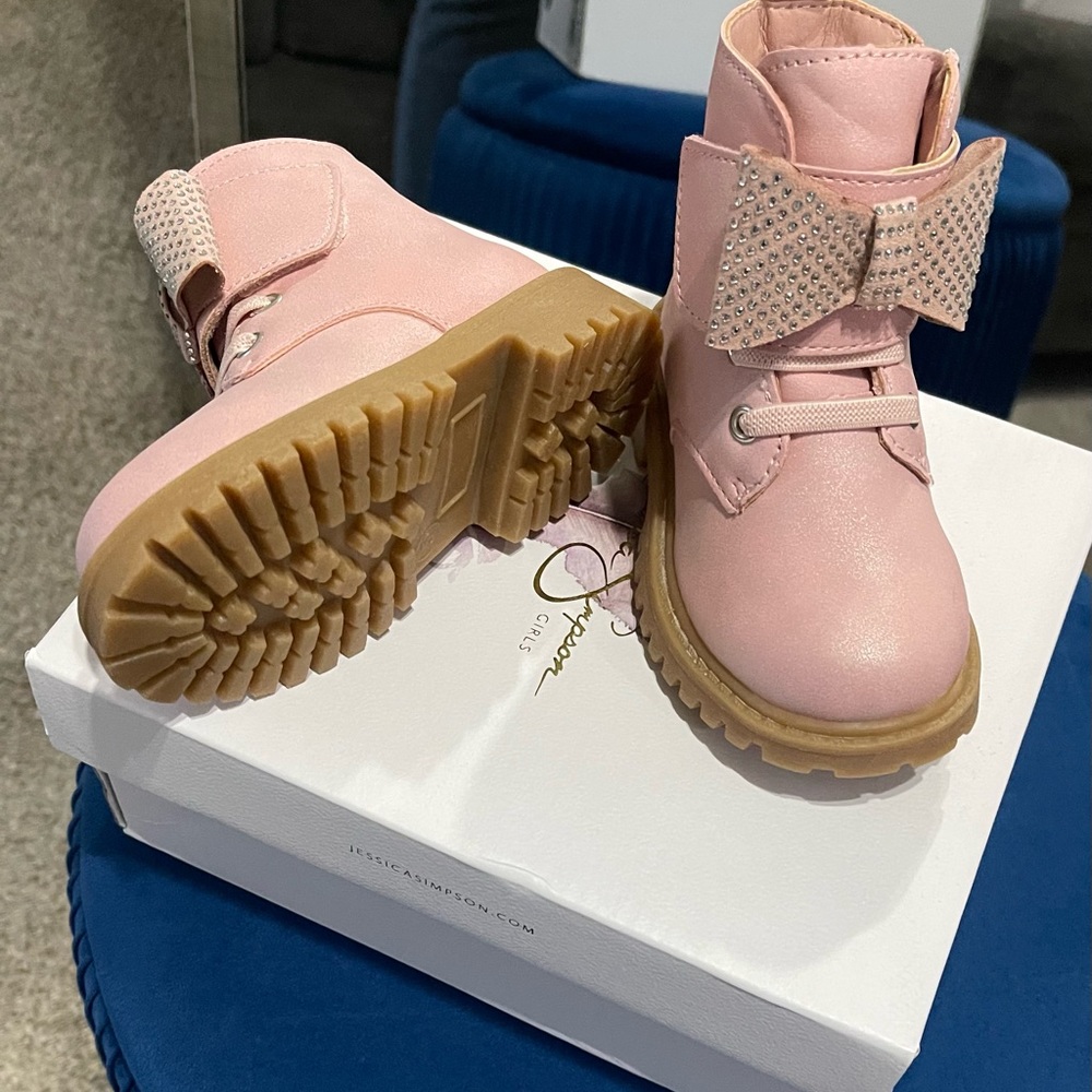 Jessic Simpson shoes - Picture 2 of 3